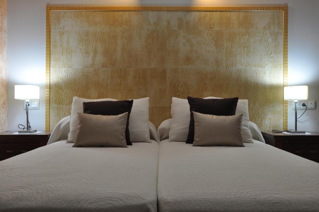 Hostal Rural เลอตูร์ ภายนอก รูปภาพ
