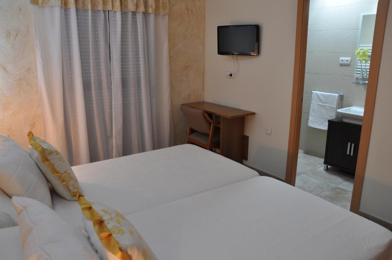 Hostal Rural เลอตูร์ ภายนอก รูปภาพ
