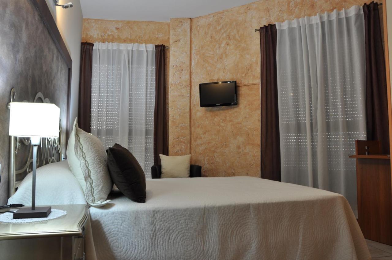 Hostal Rural เลอตูร์ ภายนอก รูปภาพ